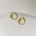 Minimalistische S925 Sterlingsilber Knoten-Ohrringe mit glattem goldenem Finish - 925er Silber / Gold