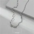 Collana asimmetrica in argento S925 con catena a graffetta e ciondolo a spilla vintage - Stile Ciondolo Spilla da Balia Vintage (XLT079) / Argento 925