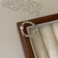 S925 sterling silver pearl ring with irregular crushed silver beads and elastic cord design - One Size / Silver (With Artificial Pearl)