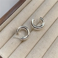 Orecchini a cerchio a C in argento sterling S925 lucido dal design moderno e minimalista - Argento 925 / Argento