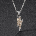 Collier avec pendentif éclair double couche serti de cristaux style hip hop et chaîne torsadée - Style chaîne torsadée / Doré