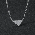Pendente a triangolo inverso con strass scintillanti su catena groumette da uomo - Argento