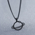 Collana con ciondolo a forma di pianeta in acciaio inossidabile nero con anello di satellite - Nero