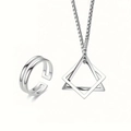 Minimalistisches silbernes Schmuckset mit geometrischer Halskette und verstellbarem Ring - Halskette und Ring Set