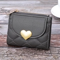 Cartera gris oscuro con acolchado de corazón y detalle metálico de corazón dorado - Gris