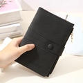 Klassische mattschwarze RFID Leder-Reisebrieftasche mit Druckknopf und Metallreißverschluss - Schwarz
