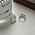 Orecchini a cerchio a C bombati in argento sterling S925 con finitura a specchio lucida - Stile Lucidato (EHK031) / Argento 925