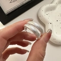 Minimalistische S925 Sterling Silber C-Ohrringe mit mattierter Sternenstaub-Textur - Gebürsteter Silberstil (EHK039) / 925er Silber