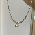 Collar de plata S925 con perlas en degradado y un colgante de circonita brillante - Plata 925 / Blanco
