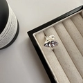 S925 Sterlingsilber Herzring mit Hammerschlag-Textur in Schmuck-Geschenkbox-Display - Einstellbar Offen / Silber