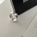 S925 sterling zilveren open ring met handgemaakte gehamerde textuur en golvend design - Verstelbaar Open / Onregelmatige Gehamerde Brede Band (JZD032)