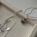 Elegant S925 silver necklace with green gemstone and wire-wrapped pendant in jewelry box - Style B (11TL13) / 925 Silver