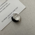 Minimalistischer S925 Sterling Silber Ring mit schwarzer Emaille auf Stoffhintergrund - Einstellbar Offen / JZA031 Breite Version