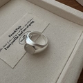 Minimalist S925 sterling silver matte ring featuring a grey agate stone on a beige tray - Adjustable Open / White Gemstone Style (JZF046)