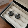 Eleganti orecchini a cerchio in argento sterling S925 con pendenti in pietra naturale grigia - Argento 925 / Grigio Scuro (28ES24)