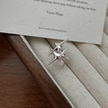 Minimalistischer S925 Sterling Silber Sternring mit polierter, metallischer Spiegeloberfläche - Einstellbar Offen / Individuelle Sternenform (JZB075)