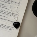 Collana cuore in argento S925 con pendente in agata nera su pagina di libro - Argento 925 / Nero (28TL52)