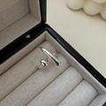 Minimalistischer offener S925 Sterlingsilber Ring mit poliertem asymmetrischem Design - Geometrischer Minimalistischer Nagelstil (JZX081)