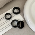 Minimalist black onyx style resin rings with a polished mirror finish on white fabric - One Size / Black Polished Rings (29JZ72)