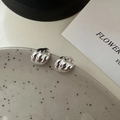 Minimalist S925 sterling silver croissant stud earrings with glossy vertical textures - French Croissant Style (EHR022) / 925 Silver