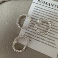 Minimalist S925 silver beaded rings set with unique baroque pearls on felt background - Baroque Irregular Pearl Beaded Style (23JZ24)