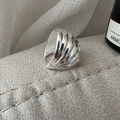 Bague croissant minimaliste en argent sterling S925 avec finition métallique polie - Style en Forme de Coquillage (EHR028) / Argent 925