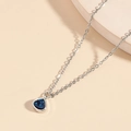 Elegante collana d'argento con pendente a goccia e pietra druzy blu brillante - Blu