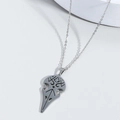 Collar de plata con colgante de cráneo de pájaro, texturas grabadas y elegante diseño hueco - Color Acero
