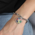 Pulsera con colgante de margarita colorida giratoria y eslabones de cadena mixtos - Colorido