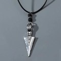 Collana con ciondolo a punta di freccia in metallo argentato vintage e perle di lava nera - Color Acciaio