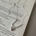 Collana a cuore classica in argento sterling S925 con catena a sfere su un libro - Stile Cuore (XL018) / Argento 925