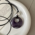 Minimalistische S925 Silberhalskette mit lila Kristallanhänger und schwarzer Kordel - Paarse Ronde Hanger Stijl (35TL52) / 925er Silber