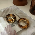 Elegant amber leopard pattern resin hoop earrings with gold-plated sterling silver clasp - 925 Silver / Leopard Round Style (23ES42)
