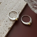 Minimalistische verstelbare S925 zilveren ring met gouden kraal accent - Verstelbaar Open / Goud Zilver Contrast Stijl (JZF060)