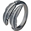 Anillo de pluma vintage en plata oxidada con grabados detallados y diseño ajustable - Abierto Ajustable / Pluma Plata Antigua