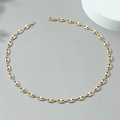 Dettaglio della collana a maglie a chicco di caffè dorata lucida con chiusura a moschettone - Collana / Oro