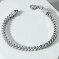 Pulsera de hombre en acero de titanio con cadena de trigo y cierre de langosta - Color Acero