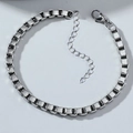 Pulsera minimalista de cadena tipo box de acero inoxidable para hombre con cierre de langosta - Color Acero