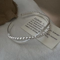 Minimalistisches S925 Sterlingsilber Kreuzarmreif mit zweilagigem Perlendesign - Gekreuzter Perlenstil (SZ015)