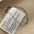 Minimalist S925 silver red string bracelet with gold chain and white gemstone pendant - 925 Silver / Gold (19SL25)