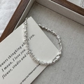 Minimalistisches S925 Sterling Silber Armband mit unregelmäßigen Nuggets auf Leinenhintergrund - Unregelmäßiger Nugget-Stil (17SL53)