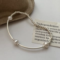 Bracciale minimalista in argento sterling S925 con perle d'acqua dolce e tubi metallici - Stile Perline con Tubo Piegato e Perla (19SL33)