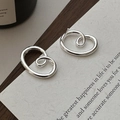 Minimalistische S925 sterling zilveren pretzel knoop oorknopjes met glanzende afwerking - Pretzel Vorm (EH166) / 925 zilver