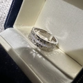 S925 sterling silver ring with hammered texture and zircon inlay in a velvet box - Adjustable Open / White Gold