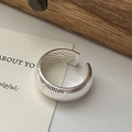 Minimalistischer S925 Sterlingsilber Ring mit vertikaler Streifenstruktur und offenem Design - Einstellbar Offen / Fein Strukturierter Eisstil (JZB147)