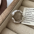 Minimalist S925 sterling silver shell texture open ring in a wooden jewelry box - Shell Textured Open Ring (JZB161)