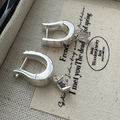 Orecchini a cerchio a U in argento S925 minimalisti con ciondoli quadrati in zircone lucido - Argento 925 / Orecchini pendenti in zirconia quadrata (EHJ077)