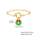 Detailansicht des goldenen Weihnachtsfranz-Armbands mit 18cm Kette und 5g Gewicht - Weihnachtskranz Anhänger Armband (BR-2167G05)