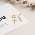 Pendientes de aro minimalistas en plata S925 bañada en oro con colgante de estrella - Dorado