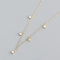 Collana minimalista in argento S925 dorato con cinque pendenti tondi in zircone brillanti - Oro